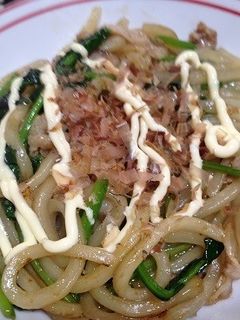 【低蛋白・減塩】ほうれん草マヨ焼きうどん-レシピのメイン写真