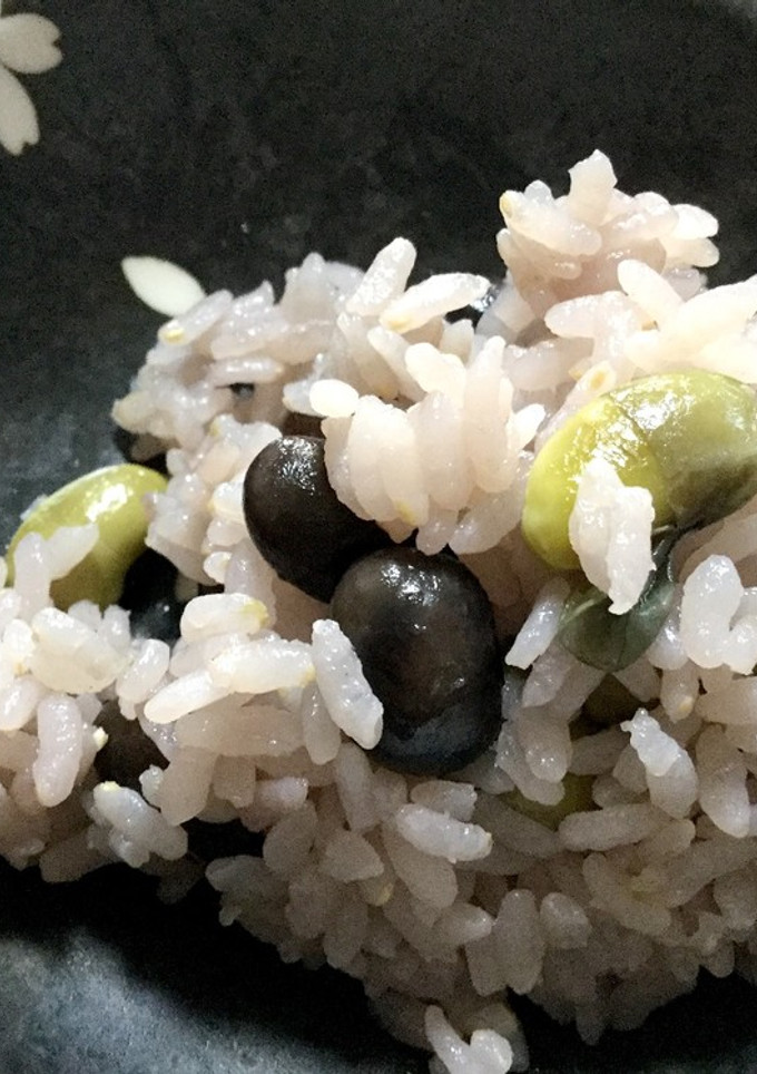 黒豆と緑大豆の炊き込みごはん-レシピのメイン写真