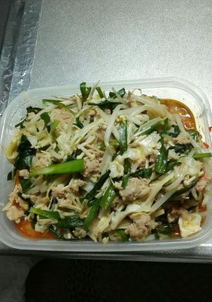 低糖質　鳥挽肉とニラもやしキノコ炒め-レシピのメイン写真