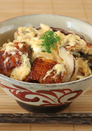スタミナチャージ！うなぎの卵とじ丼-レシピのメイン写真