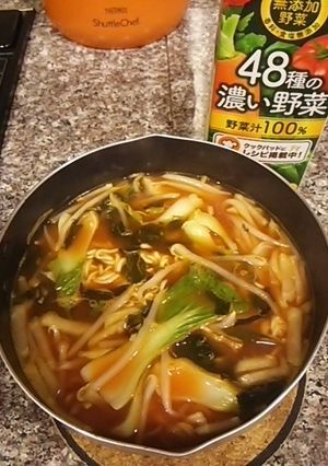 もやしとチンゲン菜の野菜ジュースラーメン-レシピのメイン写真