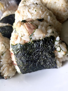 薬味で爽やか!ツナ入り和風おにぎり-レシピのメイン写真