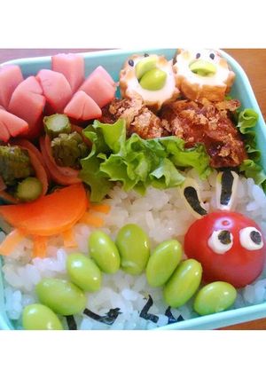 キャラ弁♡はらぺこあおむし弁当♪-レシピのメイン写真
