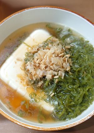 めかぶと豆腐のスープ(食前に飲むスープ-レシピのメイン写真