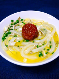 風邪に!レンジで簡単☆生姜だし梅うどん-レシピのメイン写真