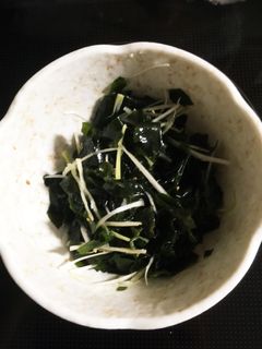 \ズボラ飯☆ネギとわかめのおつまみ/-レシピのメイン写真