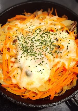 スキレットで簡単！野菜と鯖のチーズ焼き♡-レシピのメイン写真