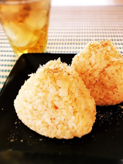 簡単ゴメン^^めんつゆおかかおにぎり♪-レシピのメイン写真
