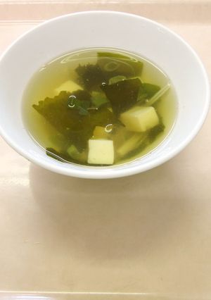 豆腐とわかめのすまし汁-レシピのメイン写真