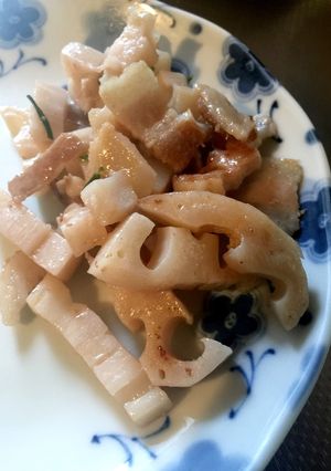 弁当のおかず☆中華の素でレンコン炒め♡-レシピのメイン写真