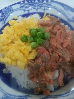 鮭のアラでそぼろ丼-レシピのメイン写真
