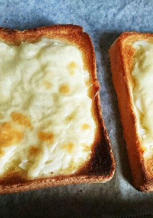 食パンで!簡単オニオンブレッド-レシピのメイン写真