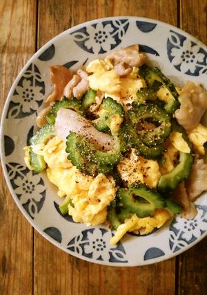ゴーヤと豚肉の炒め物　ゴーヤチャンプルー-レシピのメイン写真
