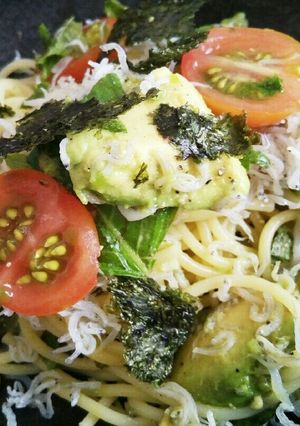 冷製アボカド☆レモン醤油☆しらすパスタ-レシピのメイン写真