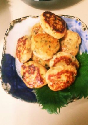 鳥むね肉とはんぺんでふわ安つくね-レシピのメイン写真