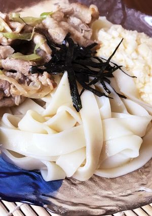 夏のきしめん✨ピリ辛の豚肉と共に-レシピのメイン写真