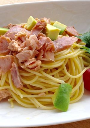 サラダサーモンを使用したパスタ-レシピのメイン写真