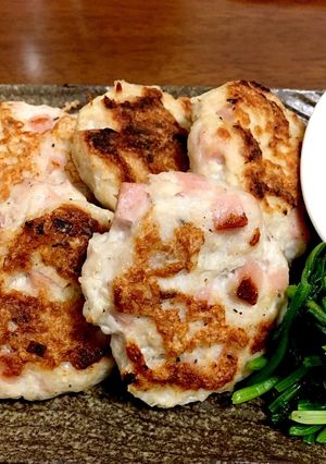 鶏ミンチのレンコンとポークソーセージ焼き-レシピのメイン写真