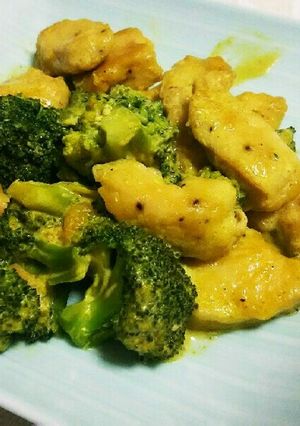 鶏むね×ブロッコリーのカレーマヨ炒め-レシピのメイン写真