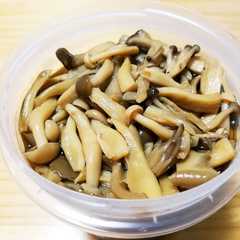 รูปของ 常備菜に最高❤きのこの醤油煮