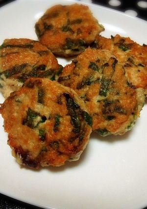 【龍愛】鶏ひき肉と大葉の焼きつくね-レシピのメイン写真