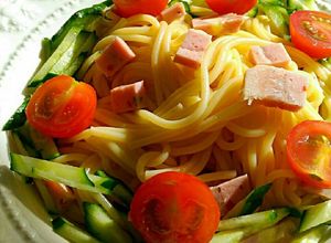 ポークとチキンの焼きケーゼで冷製パスタ-レシピのメイン写真