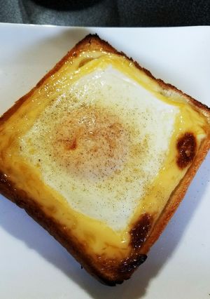 卵のせトースト☆時間のある日の朝ごはん☆-レシピのメイン写真