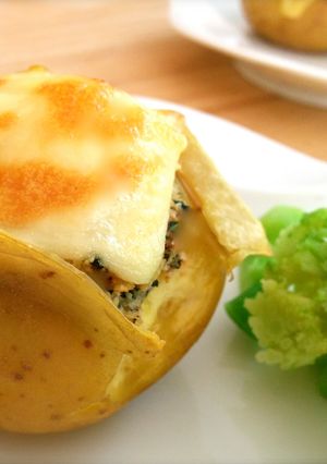 モロヘイヤとおから明太のチーズ焼きポテト-レシピのメイン写真