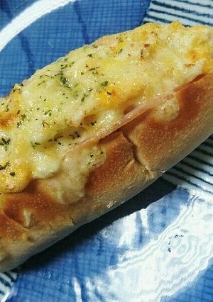 こんがりチーズのエッグハム・ホットドッグ-レシピのメイン写真