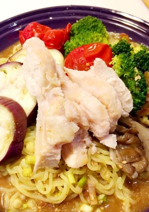 《冷やし中華》蒸し野菜&蒸し鶏-レシピのメイン写真
