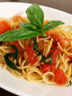 フレッシュトマトとバジルのパスタ-レシピのメイン写真