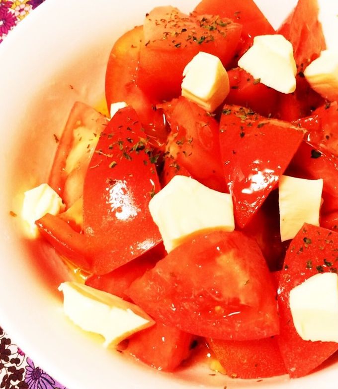 トマトサラダwithオリーブオイル・酢 by パセリセリ 【クックパッド