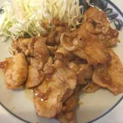 รูปของ 簡単♡隠し味あり♡豚のしょうが焼き