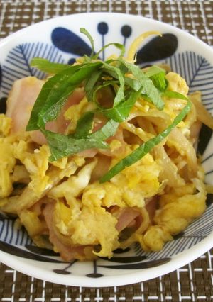 生姜香る卵とベーコンの炒め物-レシピのメイン写真