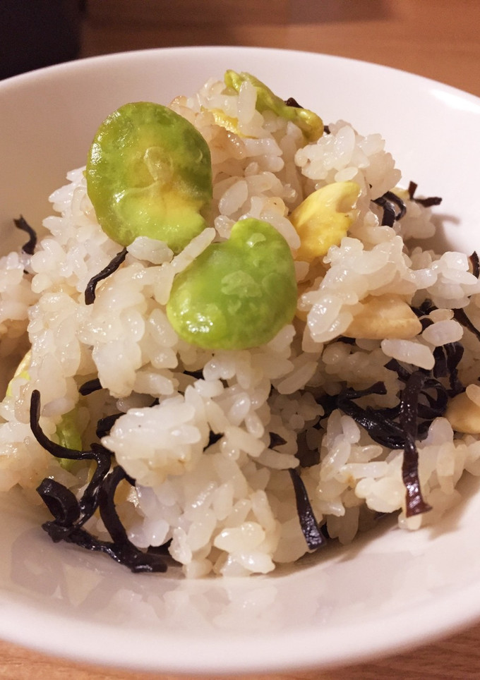 ■そら豆と塩こんぶの簡単混ぜごはん-レシピのメイン写真