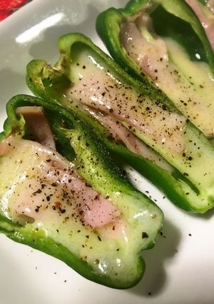レンチンで!ピーマンとハムチーズ-レシピのメイン写真