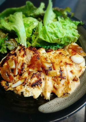 塩麹で柔らか～❤️鶏胸肉のガリバタチキン-レシピのメイン写真