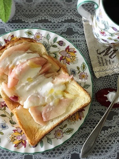 旬の桃のトースト-レシピのメイン写真