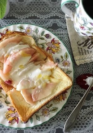 旬の桃のトースト-レシピのメイン写真