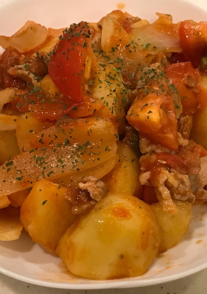 豚肉とジャガイモ、トマトソースの炒め煮！-レシピのメイン写真