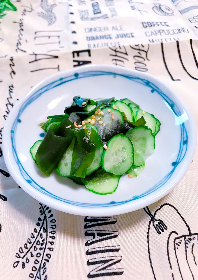 我が家の定番♡きゅうりとワカメの酢の物-レシピのメイン写真