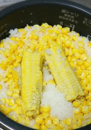 1度食べたらやみつき♡とうもろこしご飯-レシピのメイン写真
