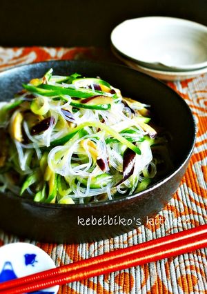 夏野菜でさっぱり春雨の中華風サラダ-レシピのメイン写真