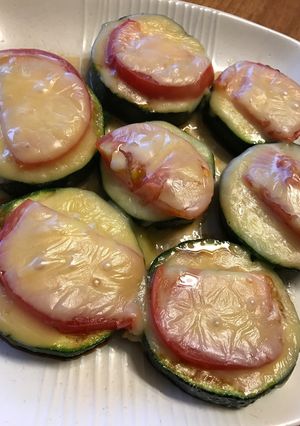 超簡単ズッキーニ トマトチーズ-レシピのメイン写真