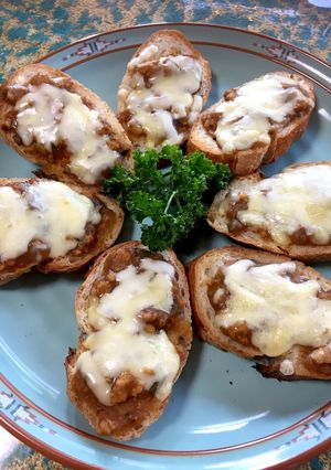 キーマカレーのブルスケッタ-レシピのメイン写真