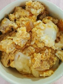 めんつゆ不要☆フライパンで半熟卵の親子丼-レシピのメイン写真