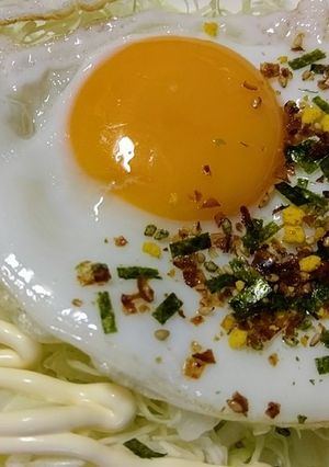目玉焼き味付けは好きなふりかけね♪-レシピのメイン写真