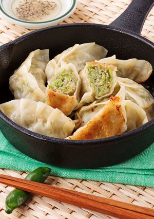 さっぱり塩だれ☆おつまみ枝豆餃子-レシピのメイン写真
