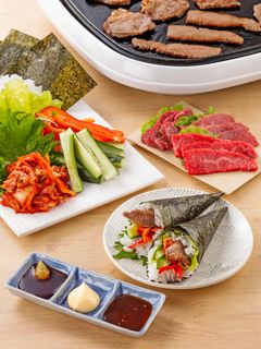 ホットプレートで♪おうち焼肉手巻き寿司☆-レシピのメイン写真