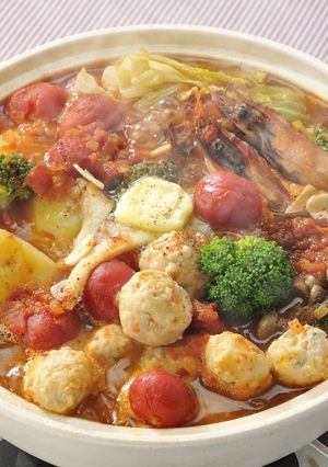 ボジョレーに！チリトマ鶏だんご鍋-レシピのメイン写真